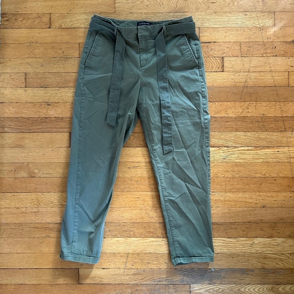 Banana Republic Factory Pants - Banana Republic Factory Tie Waist Cropped Chino Womens Size 6 Ivy Green Pants